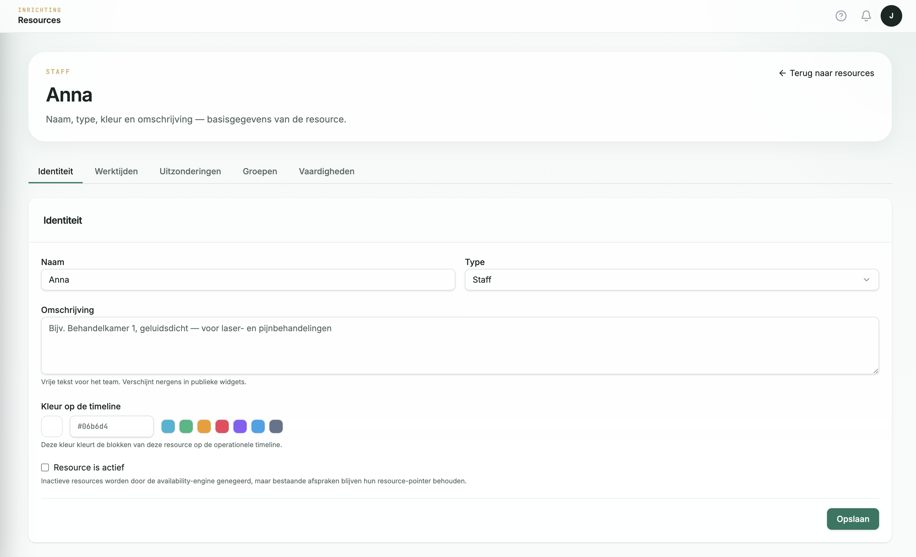 Inrichtingsscherm Resources: identiteit van een medewerker met type, kleur en status